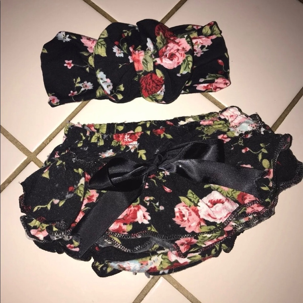 NWOT Baby Bloomer & Headband Set